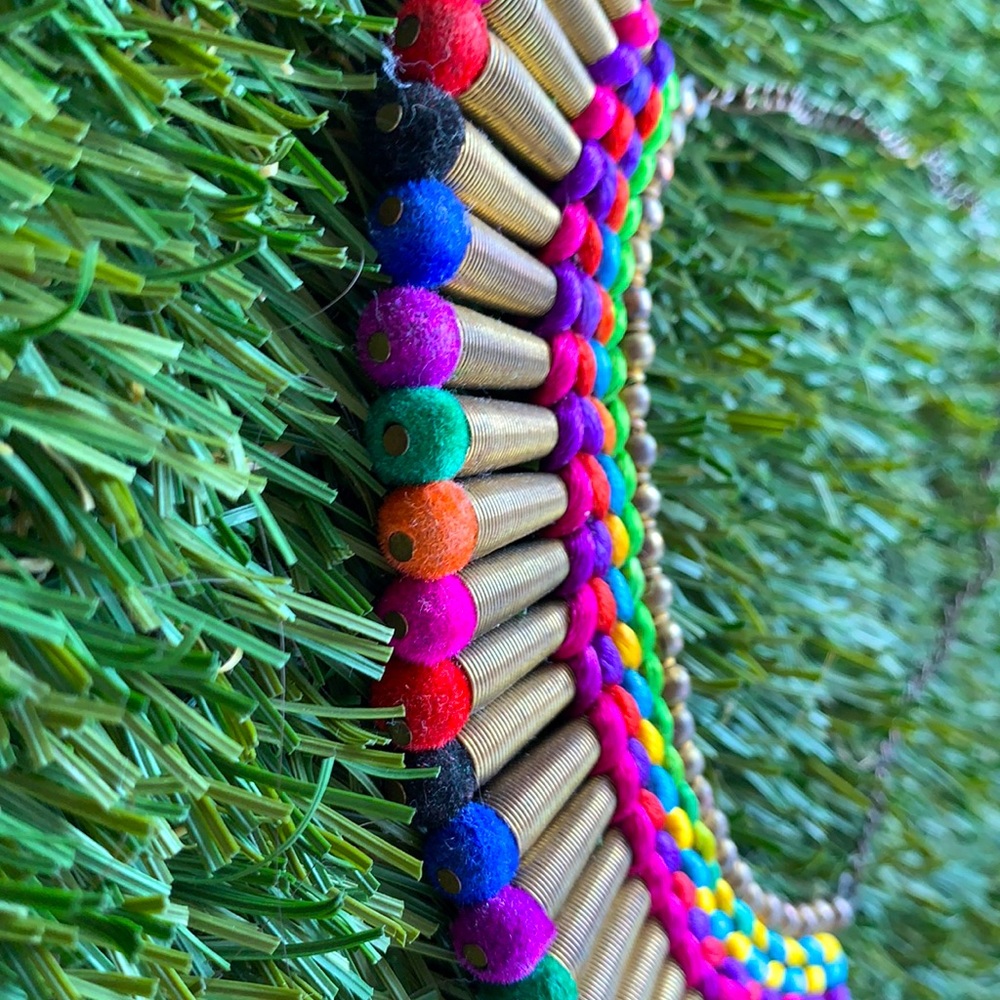 Vintage vibrant statement necklace - Picture 4 of 7